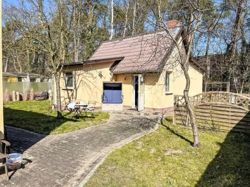 Holiday Home Dat lütt Huus by Interhome in Zinnowitz, Deutschland