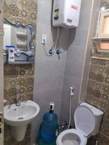 استوديو مفروش ومكيف في راس سدر -بحر رملي وحمام سباحة- للعائلات الصغيرة فقط, Ras Sedr (fotografie 5)