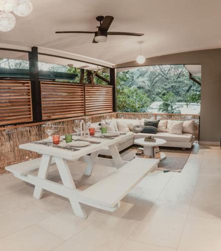 Balkons/terase, Blue 2BR 2BA 10 Min Beach Walk in San Juanillo