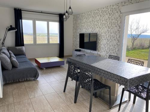 MAISON APPATEMENT 3 Chambres 6 couchages in 梅策維斯