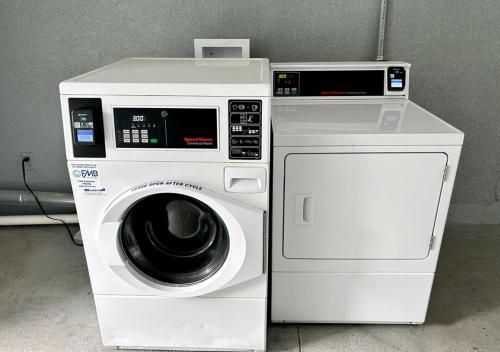 이코노 로지 엘버턴