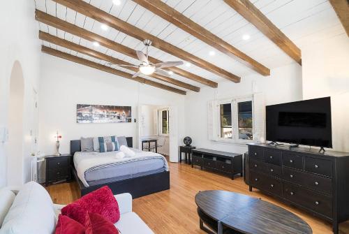 Beverly Hills Studio Retreat with Full Kitchen, Los Angeles (fotografie 2)