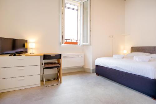 Elegantis Trastevere Modern Apartment - Comfort in Rome Most Charming District, Rom (Foto 3)