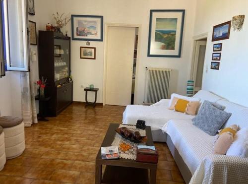 Σπίτι για Διακοπές gîte à louer Ioulida