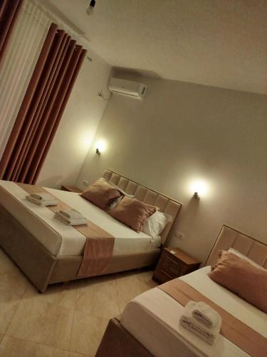 One-Bedroom Apartment image 5
