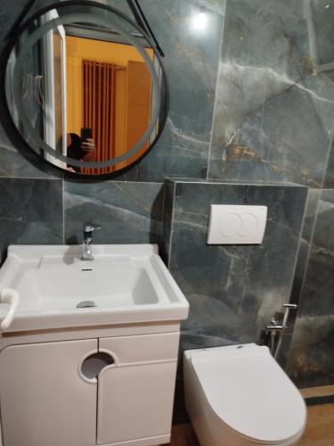 Apartment image 10