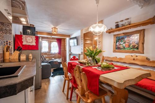 Bajkowa Chata Domek Nr 2 in Murzasichle