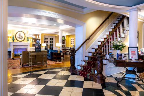 Előcsarnok, The Marshall House near Colonial Park Cemetery