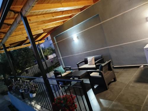 Apartment image 6