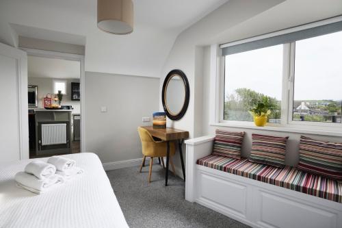 River Shack in Teergonean