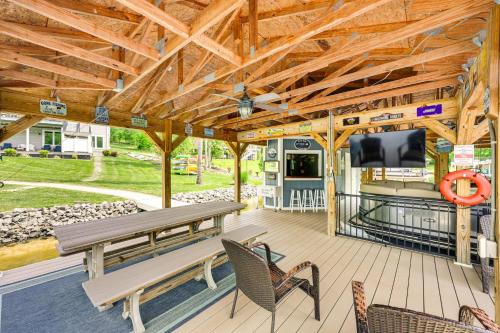 Waterfront Lake Anna Home with Dock Beach and Kayaks - image 10