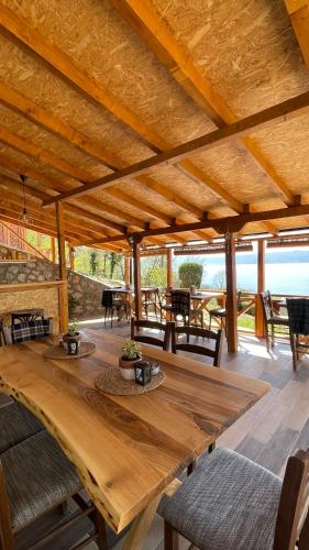 Sunset House in Lagadin