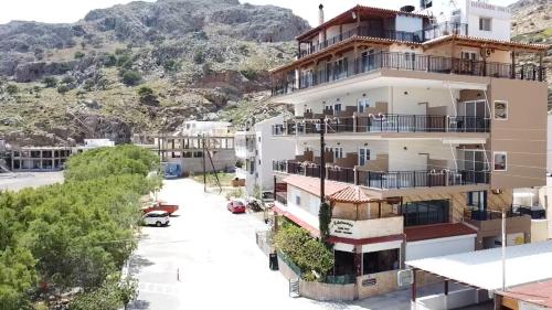 Exterior view, Edelweiss Rent Rooms-Rent a Car in Arkalochori