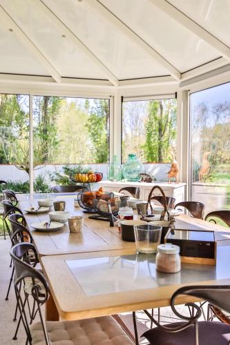 Kert, Domaine d'AROMM - Chambres d'hotes & gites - Piscine, Etangs & Animaux - Au calme in Ouches