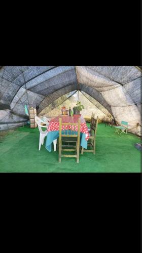 廚房, Caravana acogedora con piscina "Amantes de la naturaleza" in 阿蒙特