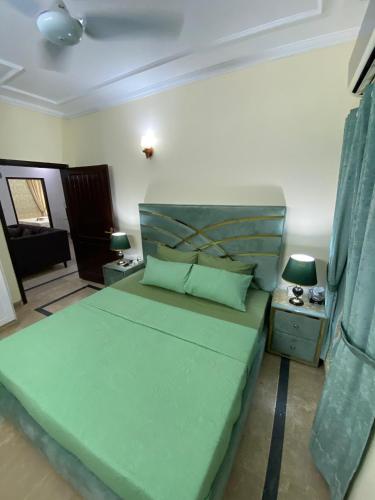 Evergreen Escape - Lahore