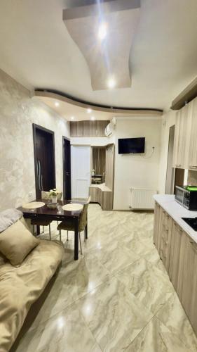 2 bedrooms, 3 beds