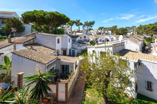 Escape at Marbella, Premium Apartment, 5min on Beach in Elviria / Artola