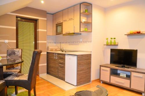 Konyha, Apartments Josipovic in Golija