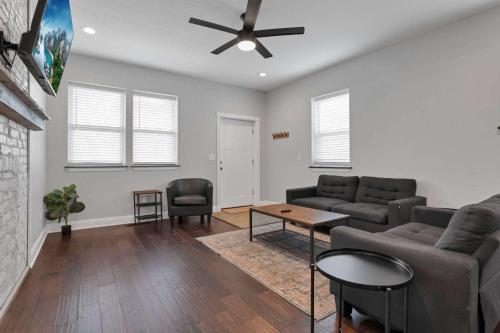 Housepitality - The Urban Roost 1 - Modern in Columbus, USA
