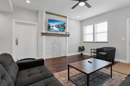 Housepitality - The Urban Roost 1 - Modern in Columbus, USA