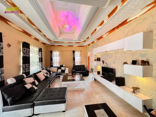 Quenzel Homes in Mbale