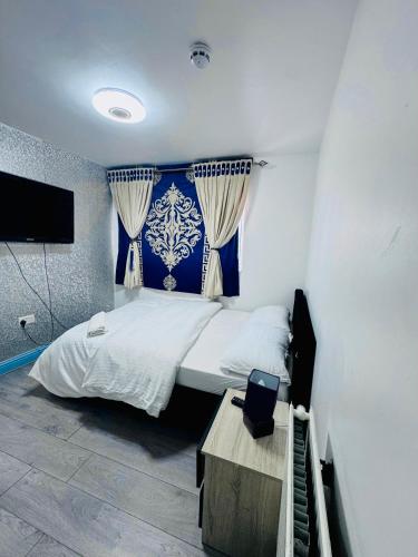 OYO Unique Private Rooms - Bolton Central, Free Parking in Bolton