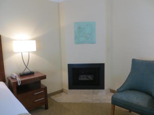 Carmel Bay View Inn Room Type - Deluxe King Room with Ocean View and Fireplace Carmel Bay View Inn Room Type - Deluxe King Room with Ocean View and Fireplace