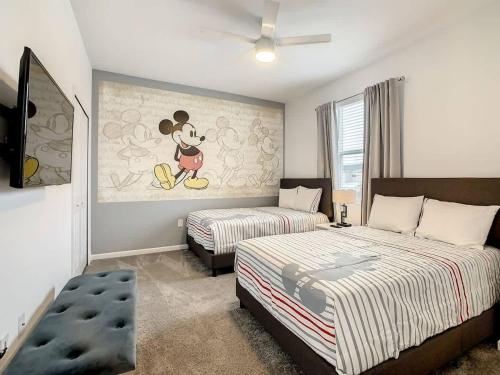 Magical Disney-Themed Townhome in ChampionsGate, Osceola