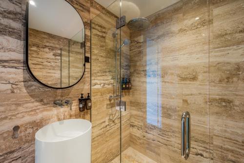 Edinburgh Heights by Sothebys Luxury Rental Homes - image 13