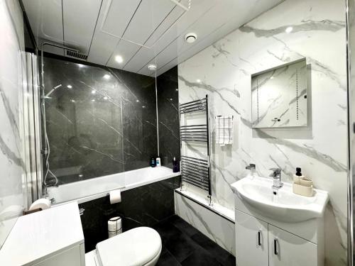 Georgian Luxury Apartment - Fast Broadband WiFi - Parking Available, Edinburgh (fotografie 9)