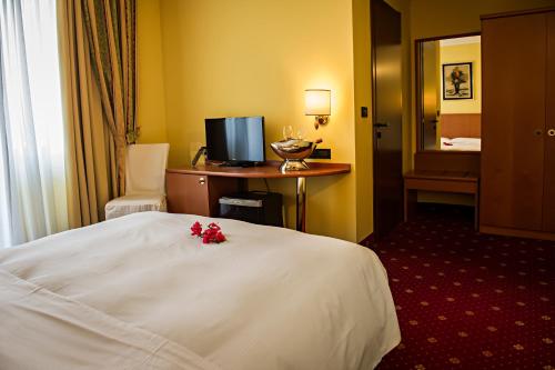1 queen bed