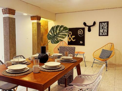 Mega Cool Home Hasta Para 16 Personas in Guadalajara, Mexico