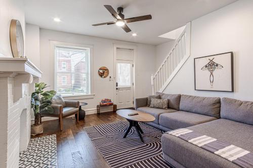 Ann Avenue Spacious 3BR Home with Games, Yard and Near Downtown