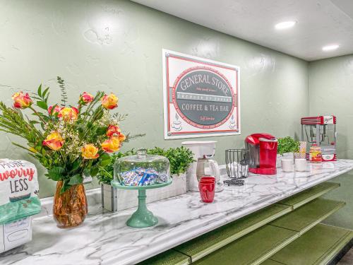 Vista Glamping Tent in Klamath