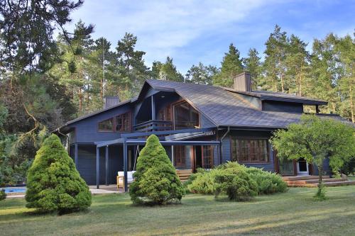 Secluded private villa in the middle of the woods, Margionys