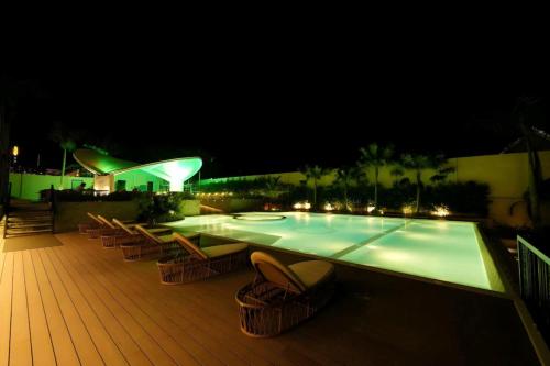 Swimming pool, Hotel Savano in San Jose del Monte