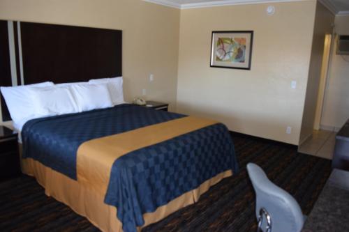 Studio 6 Suites San Bernardino, CA — Main Photo