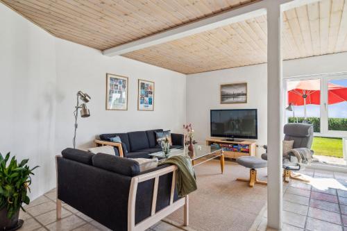 Vista exterior, Nice Home In Ebeltoft With 4 Bedrooms And Internet in Ebeltoft