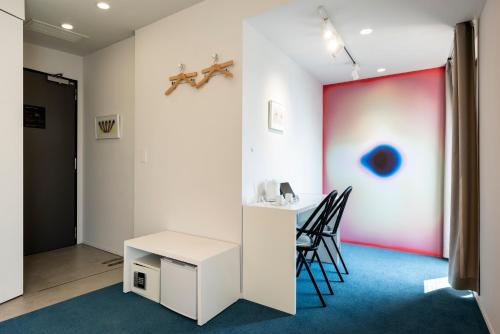 Standard Double Room - 703, 803 image 5