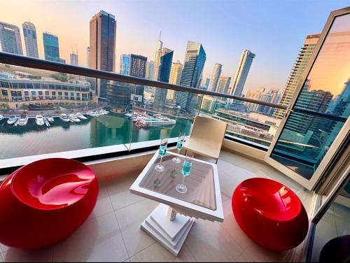 Bay Central Apartment Full Marina View with Balcony, Marina Mall, Large 1 Bedroom Apartment, Kitchen, 2 Toilets, 1 Parking, Swimming pool and Gym free access, Paid breakfast, Dubai (Foto 4)