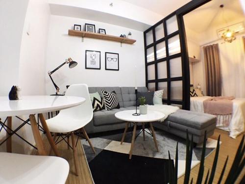 Airy condo w balcony, Netflix, 3 pools, sleeps 3, Manila