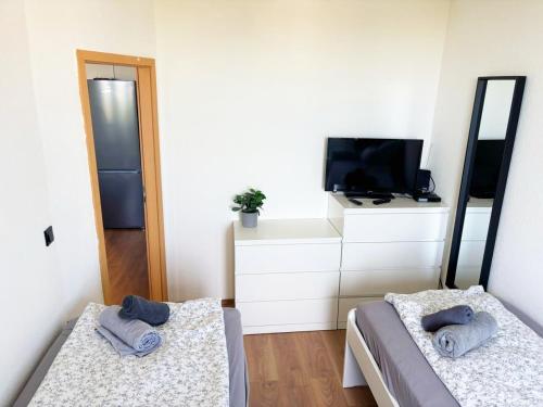 Cologne Fair Apartment with Cathedral View, Кёльн (фото 6)