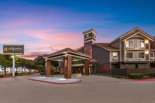 La Quinta by Wyndham Dallas DFW Airport North in Irving, USA