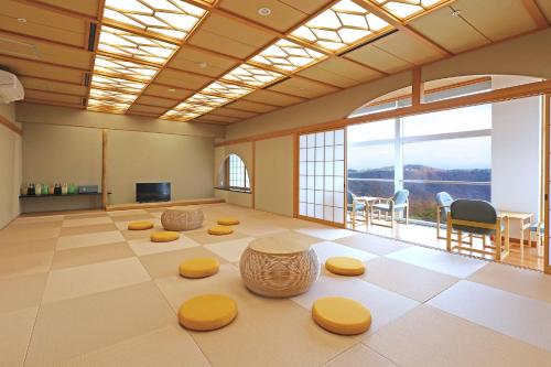 Japanese-Style Room