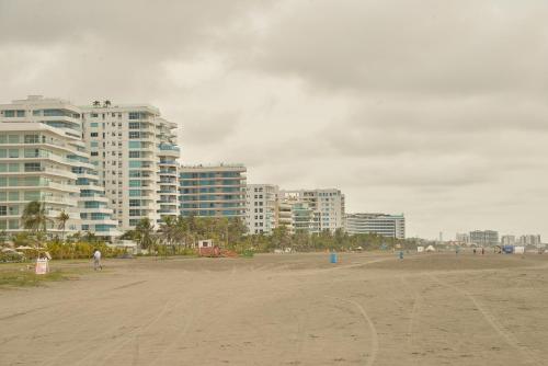 Apartment with Sea View image 9