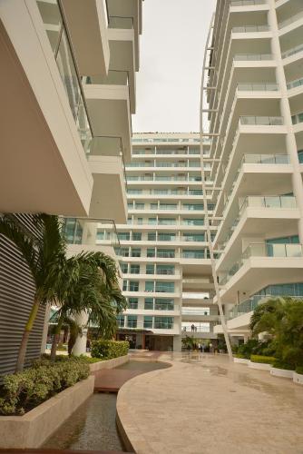 Apartment with Sea View image 8
