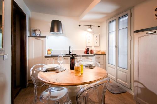 virtuve, Millefiori Apartment in Bossolasco