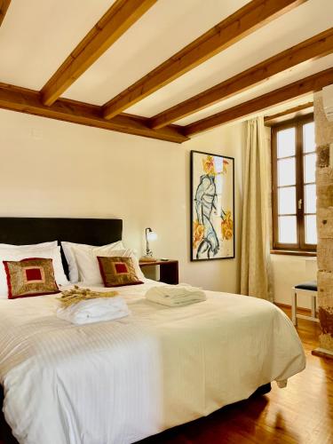 Deluxe Suite with Sea View image 10