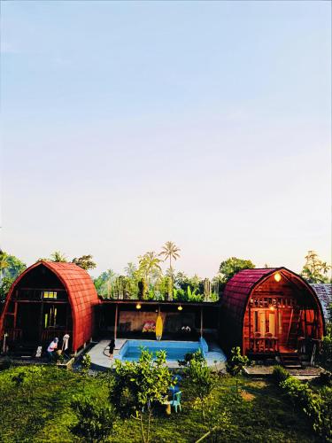 Raturinjani homestay